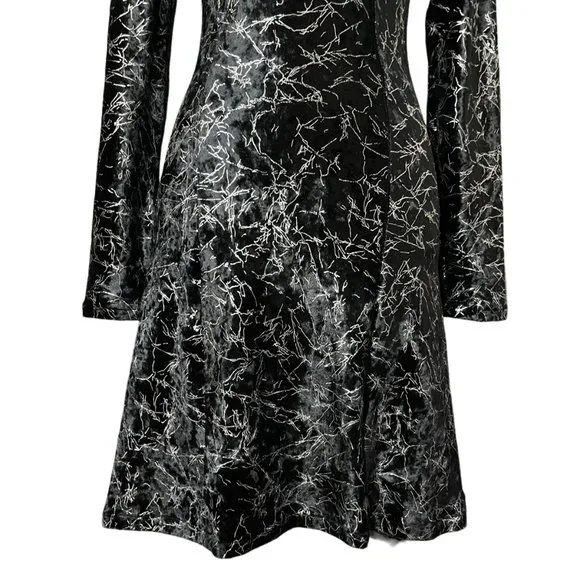 Metallic Velvet Choker Dress M Lightning Silver Crushed A-Line Cutout Skater - Picture 9 of 14